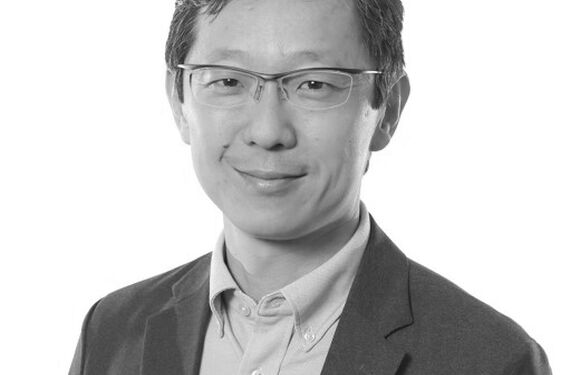 Kazutoshi Sato BW