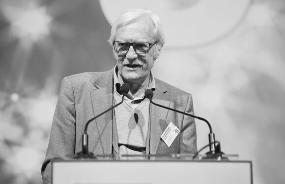 Kesselring_J_2017_100844
